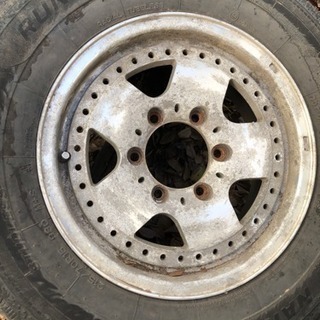 ハイエース、キャラバン、エルグランドなど6穴