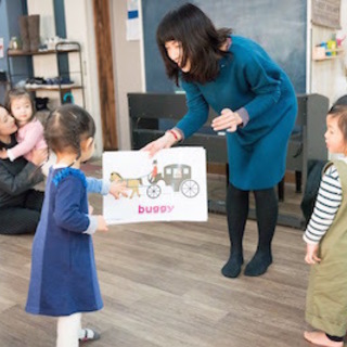 下北沢で英語リトミック「親子で楽しく、英語で音感・リズムトレーニング」 - 教室・スクール
