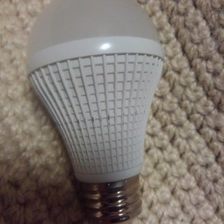オーム電機　LED電球　E26口金　昼白色相当