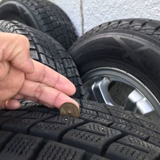 ☆★スタッドレスタイヤ  215/70R15  98Q   ダンロップ4本セット WI NTER MAXＸ  SJ8★☆