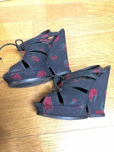 イヴ・サンローラン サンダル パンプス