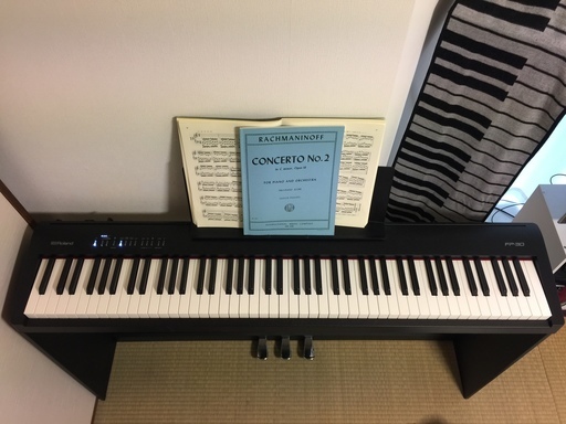 鍵盤楽器、ピアノ Roland Digital Piano FP-30