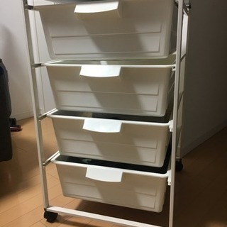 IKEA 衣類収納棚