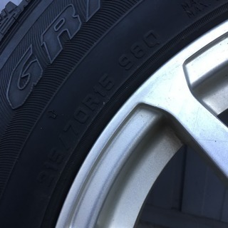 スタッドレス タイヤ 215/70R15 バリ山 | fdn.edu.br