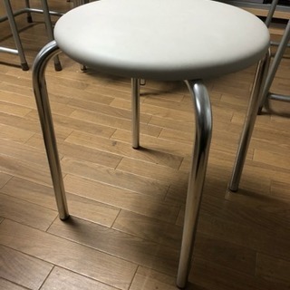 丸型パイプ椅子