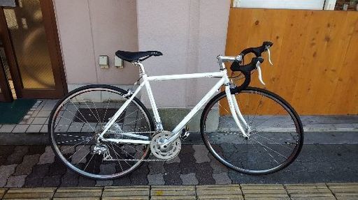 BH Aura[ビーエイチ オーラ]700cクロモリロードバイク 16speed/オフホワイト