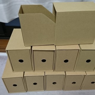 【無料】ダンボール製CD収納ボックス(CD８枚)　11コ