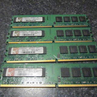 デスクトップ用DDR2メモリー　1Gb×4枚組　