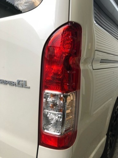 【新品】純正　ハイエース 200系スーパーGL テールランプ　8型 Amazon | ハイエース 200系 純正タイプ テールランプ 左右セット
