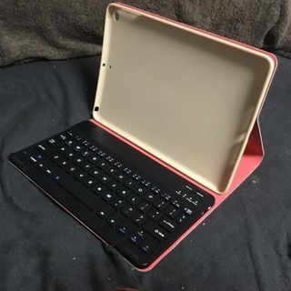 ［値下げ］iPad9.7カバー、キーボード付き美品