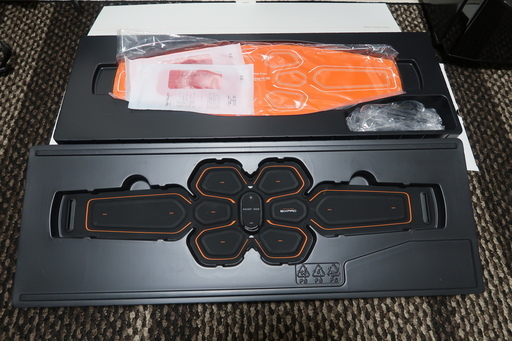 SIXPAD - あきっちMTG SIXPAD アブズベルト S/M/Lサイズ 加圧腹巻付き Amazon.co.jp: MTG SIXPAD シックスパッド アブズベルト(Abs