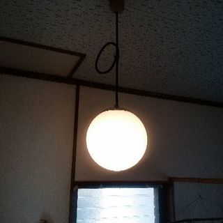 吊り下げ式照明器具 ボール型 60w Y Maemura 横須賀中央の照明器具の中古あげます 譲ります ジモティーで不用品の処分 吊り下げ式照明器具 ボール型 60w Y Maemura 横須賀中央の照明器具の中古あげます 譲ります ジモティーで不用品の処分