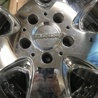 30プリウスに履いてました。