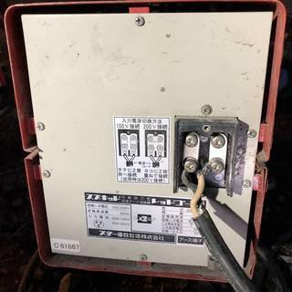 ☆アーク溶接機.動作確認済み.100V/200V.兼用スズキットレッド
