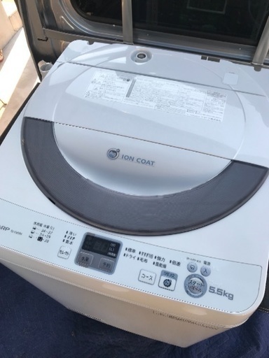 取引中2014年製シャープ全自動洗濯機5.5キロ美品。千葉県内配送無料。設置無料。
