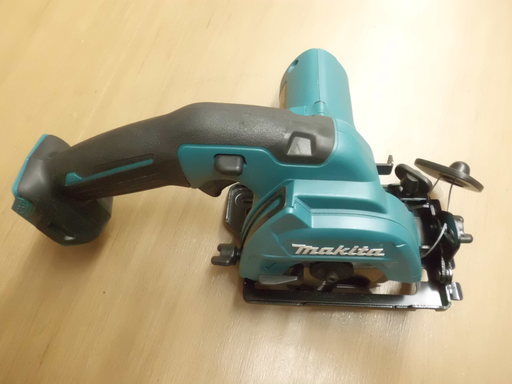 【引取限定 戸畑本店】マキタ　85㎜充電式マルノコ　HS301D