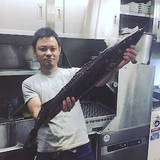 え！この魚おろせるの！？「がらんちょ」など超珍しい産直鮮魚も取り...