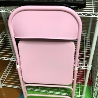 引っ越しで、断捨離  子供 勉強用 椅子 可愛いピンク