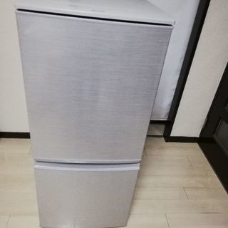 SHARP 2015年製 2ドア 137リットル 冷蔵庫 お譲り...