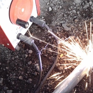 マキタ電気アーク溶接機Y153..100V＆200V.動作確認済み