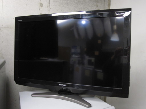 早い者勝ち！14040円 シャープ 32型液晶テレビ 2010年製 マルチリモコン付