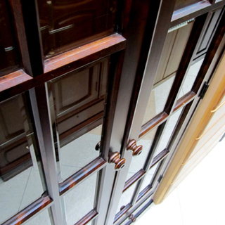 北海道民芸家具 本棚 棚板をガラスに改良済! キャビネット/飾り棚にも 西宮の沢 