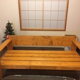 【無料！】木製3人掛けソファー