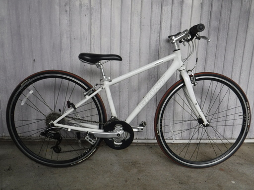 GIANTのエスケープ R3　中古自転車　213