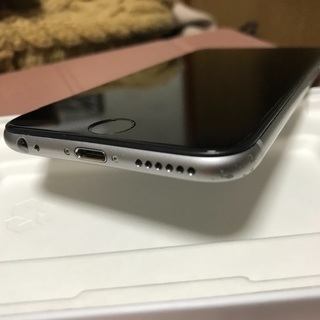 iPhone 6 Space Gray 64 GB 取引中