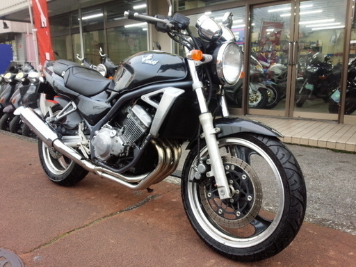 NO.2449　バリオス（ＢＡＬＩＵＳ）　水冷４サイクル１６バルブ４気筒２５０ｃｃ　バックステップ付き　☆彡