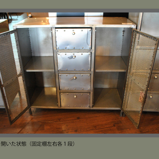 ヴィンテージ 10S20Sインダストリアルキャビネットアイアン家具 家具