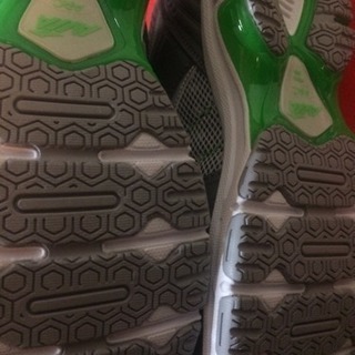 大人気！AVIA  トレーニングシューズ  27.5（新品箱付き）
