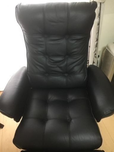 リクライニングチェアー(美品) ニトリ本革