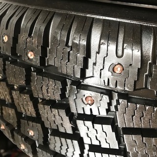 シーズン前特別価格【ピン抜けなし】スパイクタイヤ　195/65R15 ハンコック ZOVAC HPW401 良品　4本セット　プリウス ノア ヴォクシー セレナ ステップワゴン