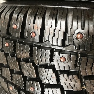 シーズン前特別価格【ピン抜けなし】スパイクタイヤ　195/65R15 ハンコック ZOVAC HPW401 良品　4本セット　プリウス ノア ヴォクシー セレナ ステップワゴン