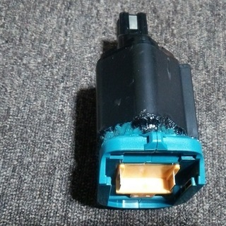 泉精器　イズミ　14.4V用マキタバッテリーアダプターBP-14LSI