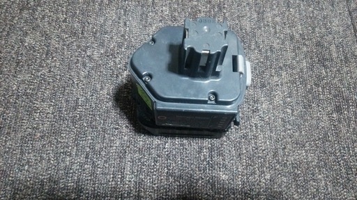 泉精器　IZUMI　BP-12E　12Vバッテリー用マキタバッテリーアダプター