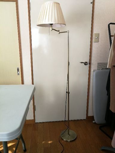 フロアライト