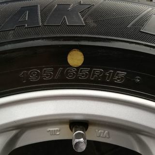 スタッドレスタイヤ　195/65R/15