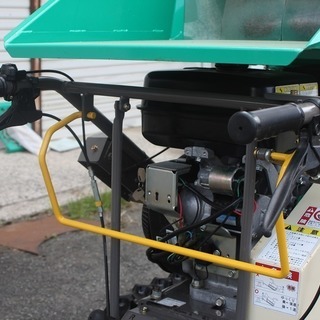 【SOLD OUT】共立 やまびこ ウッドチッパー KCM125DX 自走式粉砕機 クローラー 使用22時間 新古品