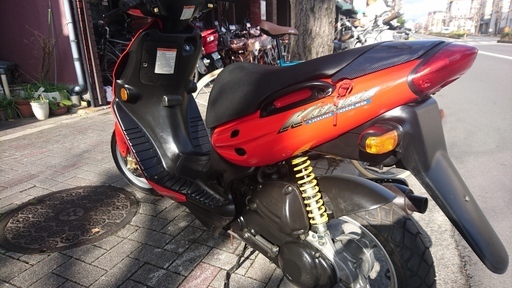 新古車】スズキ KATANA 50cc スズキ、スズキ KATANAのバイク | 中古