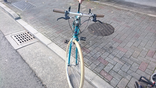 中古】GIANT Crossカスタム GIANT escaperx3 2025モデルMサイズ クロス