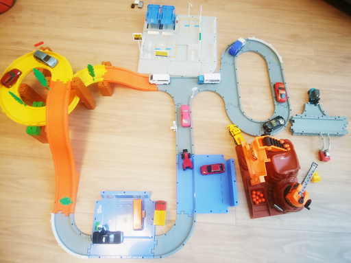 トミカ トミカシステム ベーシックどうろセット とアクション建設現場 伊藤美穂 荻窪のミニカーの中古あげます 譲ります ジモティーで不用品の処分