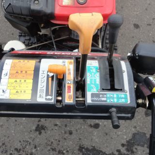 YAMMER ヤンマー 除雪機 Je-1071H セルスタート リコイル式 排雪 YAMMER ヤンマー 除雪機 Je-1071H セルスタート リコイル式 排雪