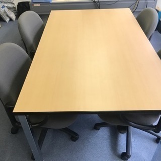 会議テーブル。椅子セット