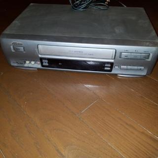 ジャンク　VHSレコーダー