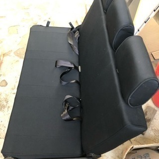 ハイエース 純正サードシート