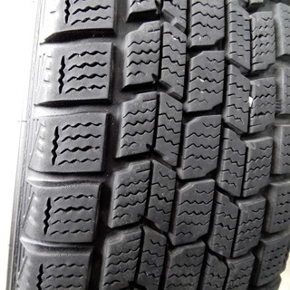 まだまだ使える、キズ無ホイール付きスタッドレス-シルバー!(CELINE