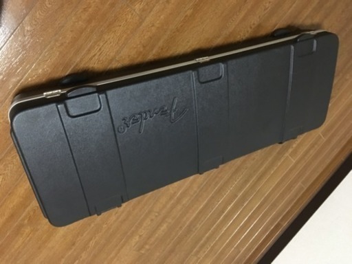 Fender Stratocaster ハードケース　8000円