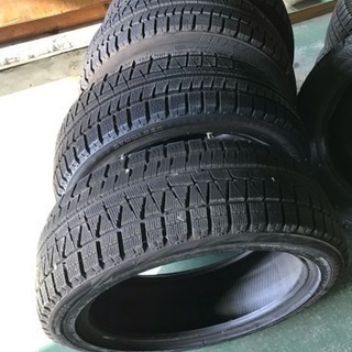 スタッドレスタイヤ 225/45R18